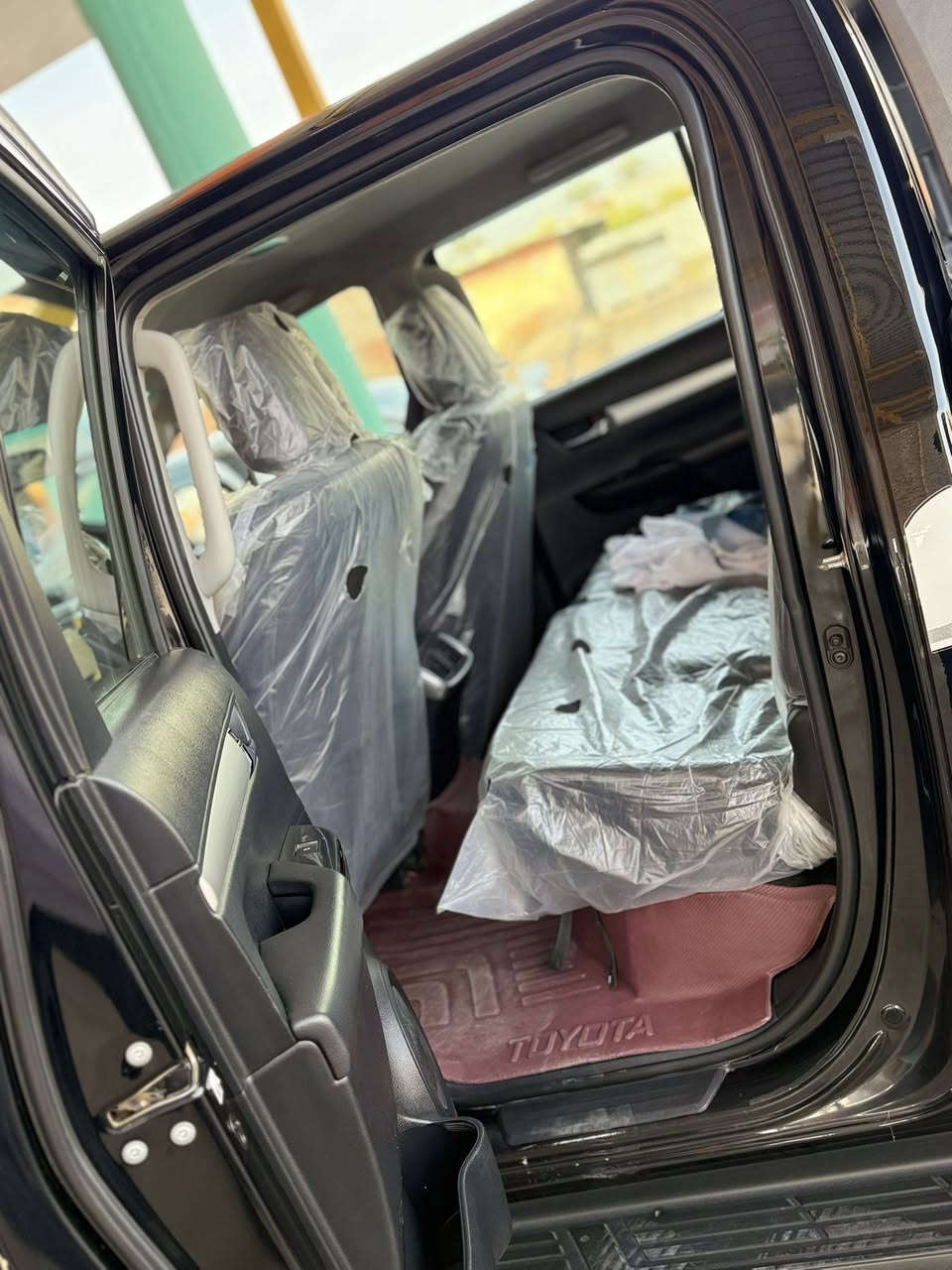 السلام عليكم بيكم TRDمكفوله كفاله عامه رقم أربيل بسمي الممشى 86 الف حقيقي السياره مغلفه PPF   
37،500$ للاستفسار ***********
