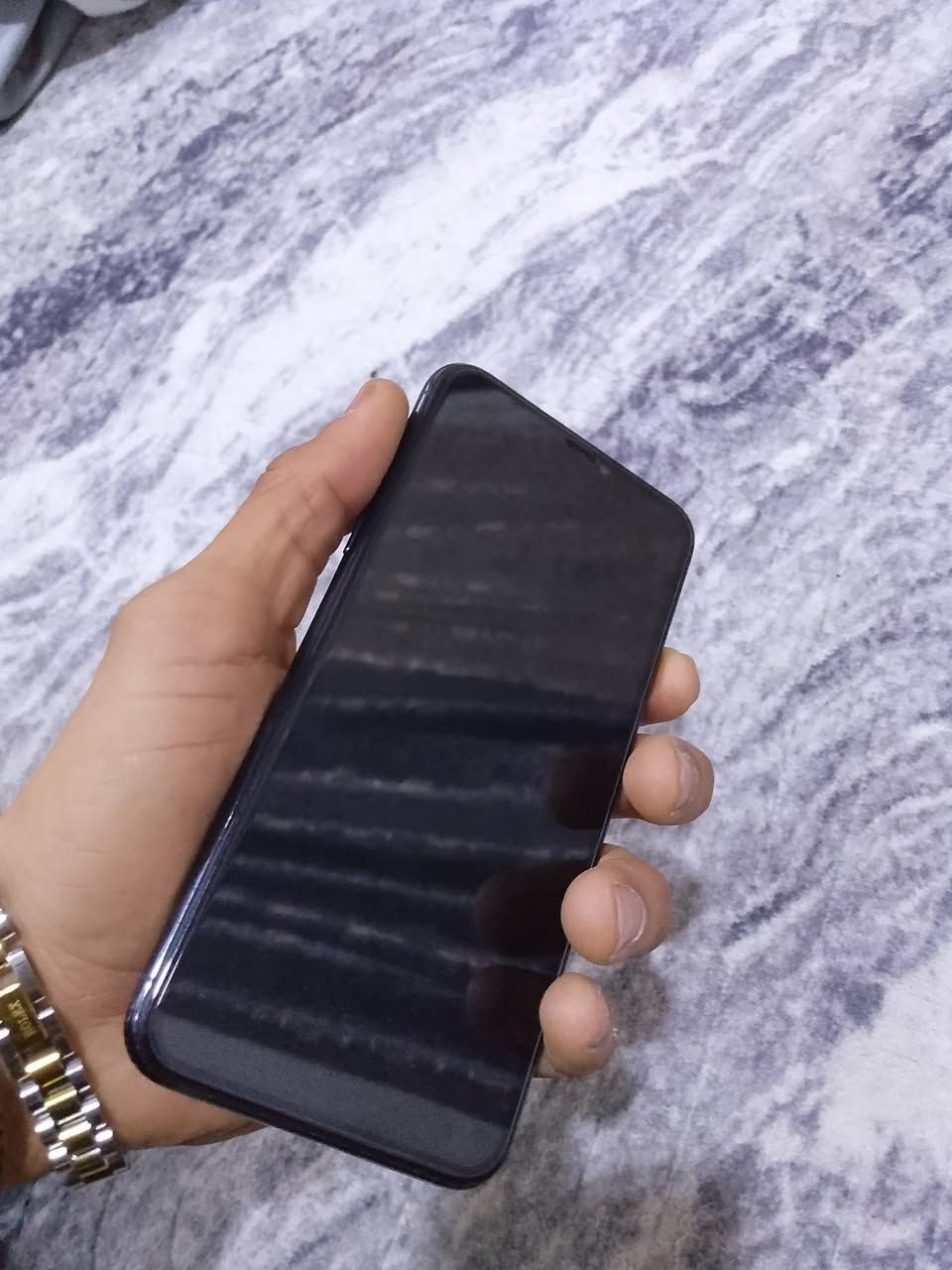 11 ابرو ماكس حييل نضيف شرط النضافه 
ذاكره 256
بطاريه 74
شاشه مبدل اصلي فقط 
كامرات ؛ صوت ؛ سيم كله مكفولل 
سعر 230
***********وتساب
