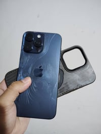 آيفون ١٥ برو ماكس • ٢٥٦ • ظهر مفطور