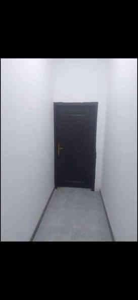 بيت بناء جديد للاجار طابق ارضي في منطقة مهيجران 📌📌
يحتوي على غرفتين منام +مطبخ+ديوان +كليدورات ثنين+مناور ثنين  البيت مجهز للسكن من كل شئ خزان ماء اساله وخزان ماء حلو وماطور تصعيد ماي مع بوستر واضويه  وكيزر 
المؤجر يفرش ويكعد  
 سعر الايجار 450
* يبعد عن شارع ابي الخصيب الداخلي دقيقة ب سيارة ايضاً جميع الخدمات يمها من مستوصف ومطعم ومخبز وفرن و مدراس وجامع وحسينيه
للاستفسار عن القياسات والامور الاخرى اتصال على الرقم او تواصل على الواتساب
***********
