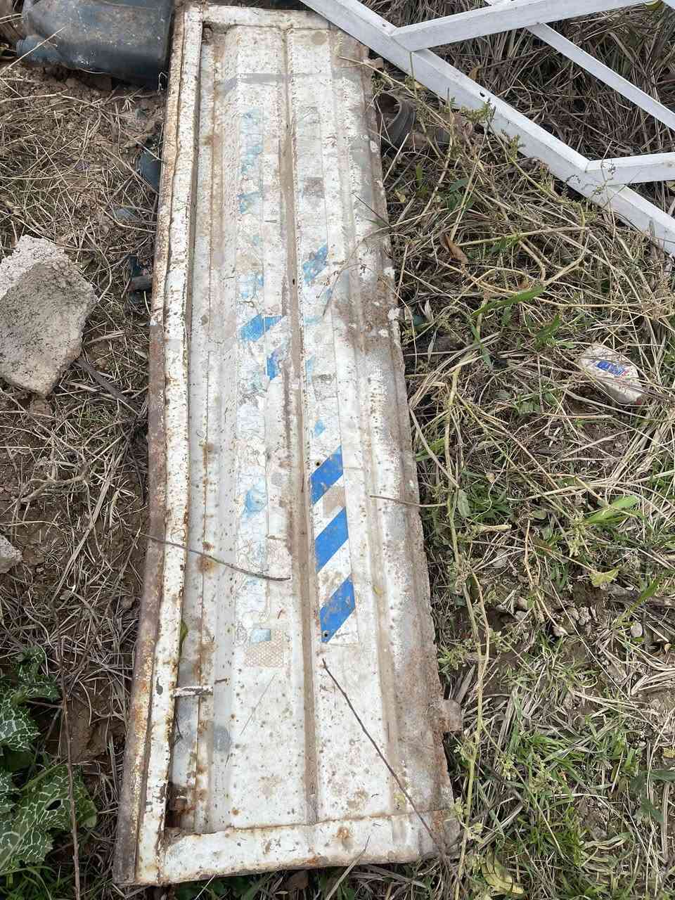 صفاحيات وباب مال بدي كيا سامسونك وبنگو  للبيع المكان صلاح الدين الضلوعية سعر صفاحيات السامسونك 100 وبيهن مجال  والبنگو ب 150 جديدات قطرة صبغ ما بيهن 
***********
