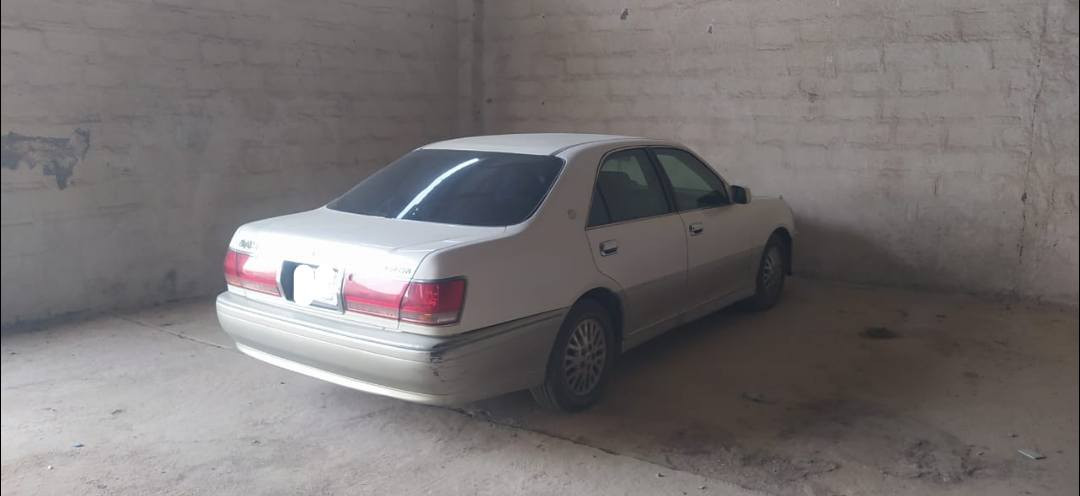 ملكه متوم بصره مكصوصه جنطه محرك تيفور وكير كارتون سياره جديده مامتعوبه ثلث دكم كرستال صل سعر40 ترهم مراوس حسب القناعه*********** /مكلف بالنشر
