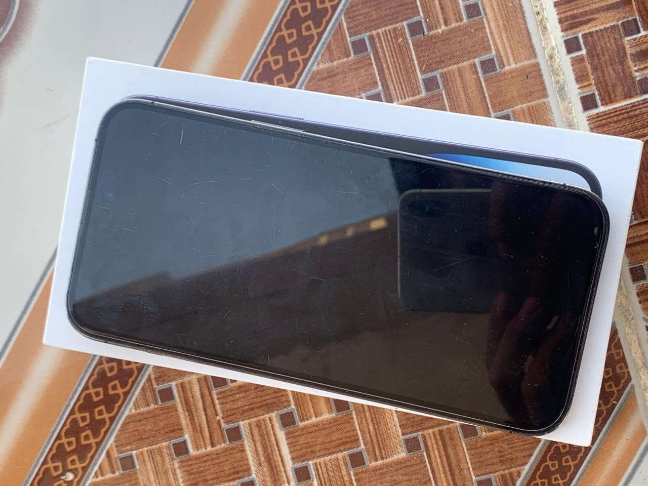 النشر:
✨ عرض للبيع: آيفون 14 برو ماكس (iPhone 14 Pro Max) بحالة ممتازة جداً ✨

 الموديل: iPhone 14 Pro Max
 اللون المميز: بنفسجي عميق (Deep Purple)
 المساحة التخزينية: 256 جيجابايت (GB 256)
 نسبة صحة البطارية: 80% (الحد الأقصى للقدرة)
 حالة الجهاز: نظيف جداً، شاشة ونظام سليمين تماماً كما هو موضح بالصور، مع العلبة الأصلية.
 دعم الشرائح: يدعم شريحتين (Dual SIM).
رقم الهاتف 

***********
