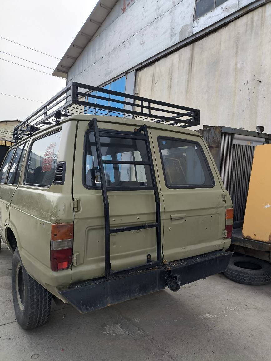 سەرەتا بەناوی خوای گەورە. توێتا لاندگرۆز. مەکینە 2f گێڕ بچوک   سەیارەکە گێڕ مەکینە ئەکسل دەبڵە کسل بەشەرت  تابڵێی سەیارەکە جوانە ماشااللە سەیارەکە ماڵی دەشت و دەرە 
***********
***********
*********** رانية, السليمانية
