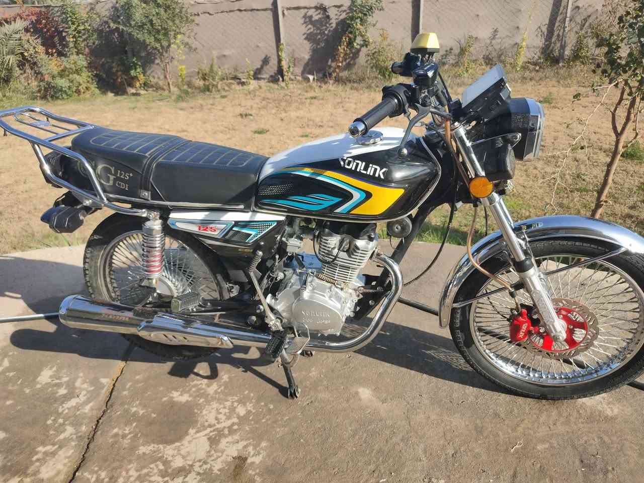 السلام عليكم دراجة تايكر سونك 24اوراق دراجة نظيفة واي نقص مابيها تفحص واي نقص ترجع .
الي يحب يشتري يتصل***********
