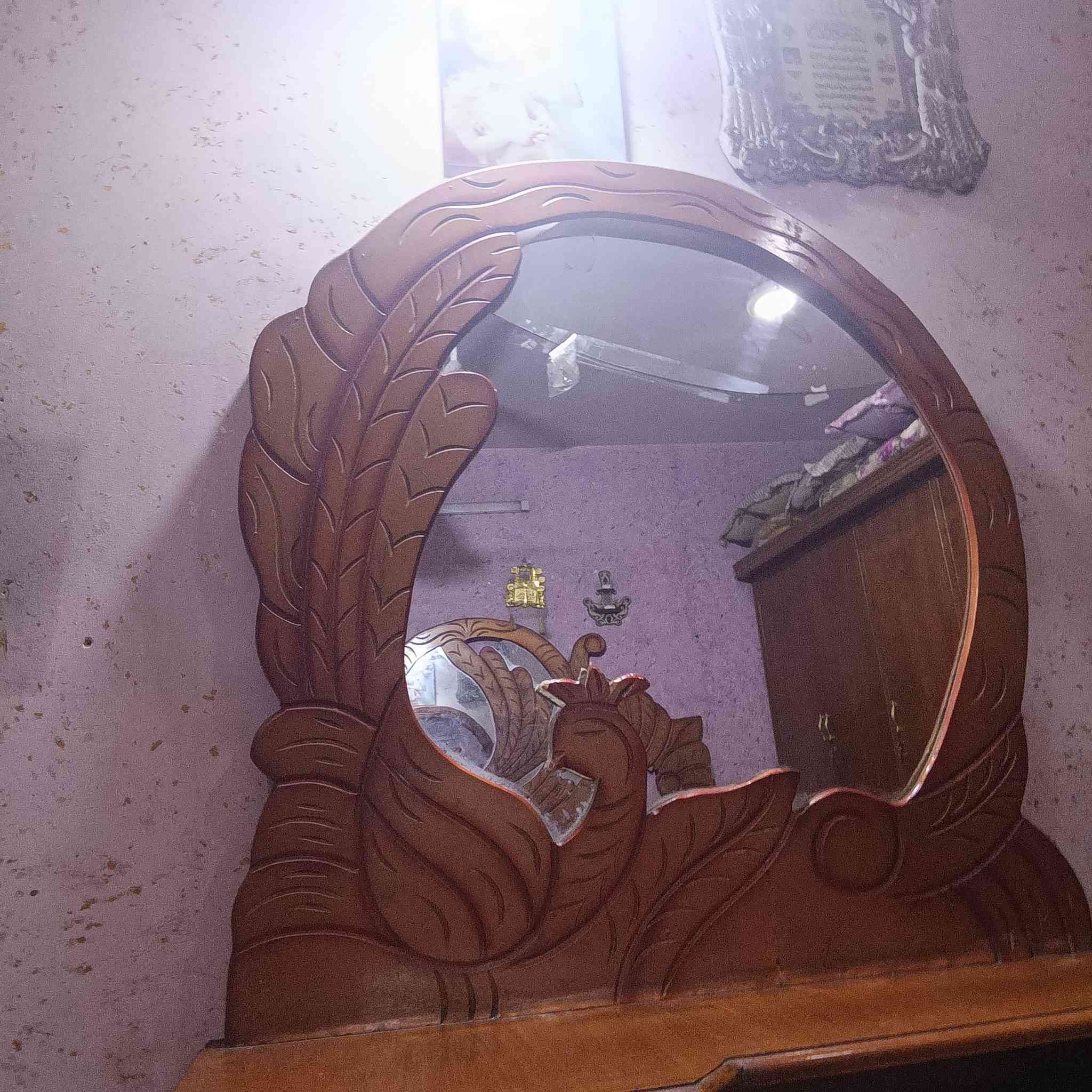 السلام عليكم غرفة نوم مستعمله للبيع
ماعدة الكنتور 
مكاني بغداد مدينة الصدر قطاع 7 شارع الفلاح 
سعر 200مع دوشك 
***********
ما توفر واتساب فقط اتصل
