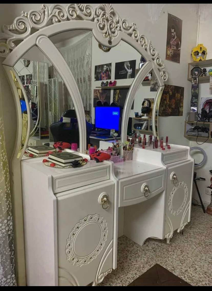 غرفه تركيا لبيع اب 700 وبيه مجال غرفه كلش نظيفه 
رقمي *********** كركوك, العراق
