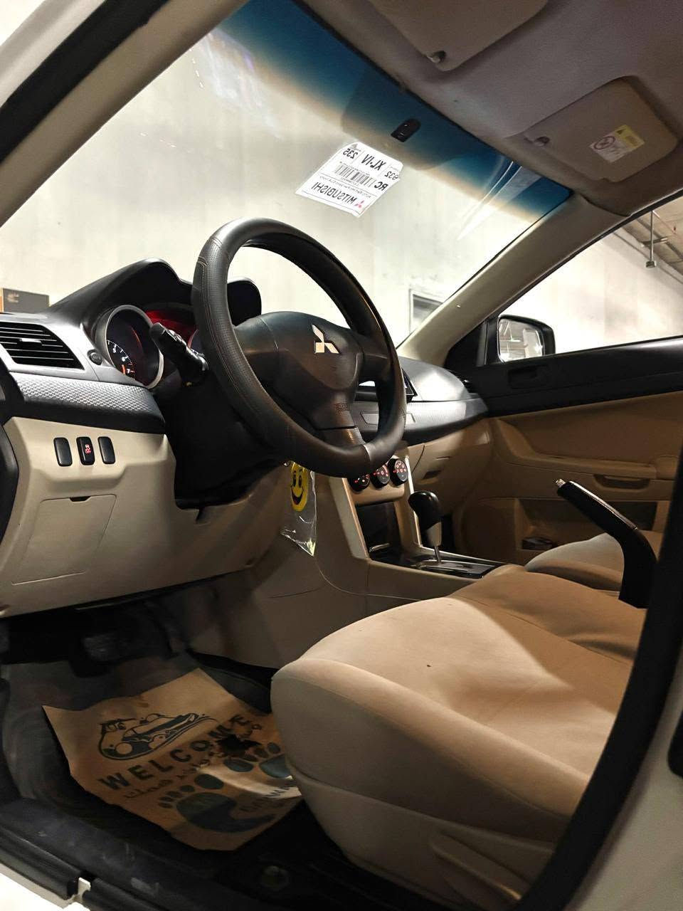 متسوبيشي لانسر فراشة ٢٠١٧ مالك اول من الحرة
MITSUBISHI LANCER EX 2.0 mivec 2017 
فحص كامل ٧ جيد خصوصي 
محرك سعة 2.0 MIVEC قوي واقتصادي 
جير اتوماتيك توب ترونيك cvt 6 غيار 
شاشة تدعم جميع التطبيقات 
كاميرا الرجوع للخلف 
حساسات خلفية 
كشافات امامية 
اضاءة امامية ليزر 
جنط اصلي + كوشوك جديد تحت الكفالة 
غمازات مرايا 
غرفة بيج + كاربون فايبر اصلي من الشركة 
مكيف ممتاز 
بريكات ABS نظام فصل وتشغيل عالكبسة 
حماية AIR BAG 
والعديد من الاضافات 
ترخيص لغاية ٢٧/٢/٢٠٢٧ 
ماتور وجير واكسات فحص كامل 100 💯 
السعر ..7500 .. للجادين الاتصال ..0786154575 ..


**إذا كنت صاحب هذا الإعلان وتريد حذفه لأي سبب، رجاءا أرسل رسالة إلى الدعم الفني**