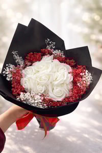 بوكيه ورد • حسب الطلب • حجز مسبق ٣ أيام