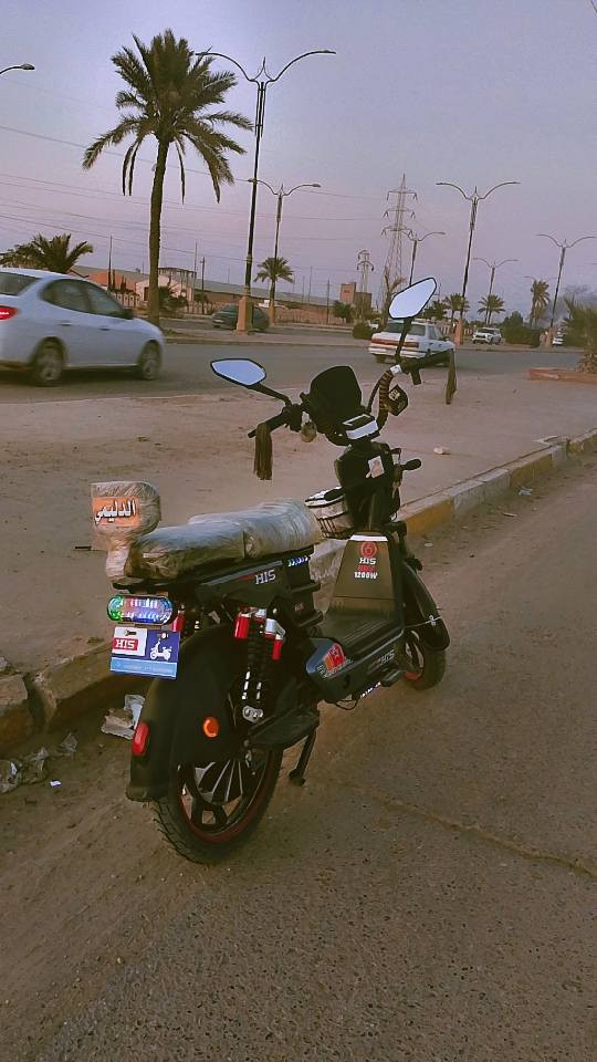 سلام عليكم
من رخصة الادمن 
عندي دراجه شحن للبيع نوع HlS  جديد بطاريت 5 نضيفة موديل 25 جديد شوفت عينك 
السعر  ب 475 وبي مجال للطيبين 
الخاص مفتوح وتدلل 
ورقم الهاتف  *********** والواتساب هم مفتوح 
العنوان تكريت الديوم
