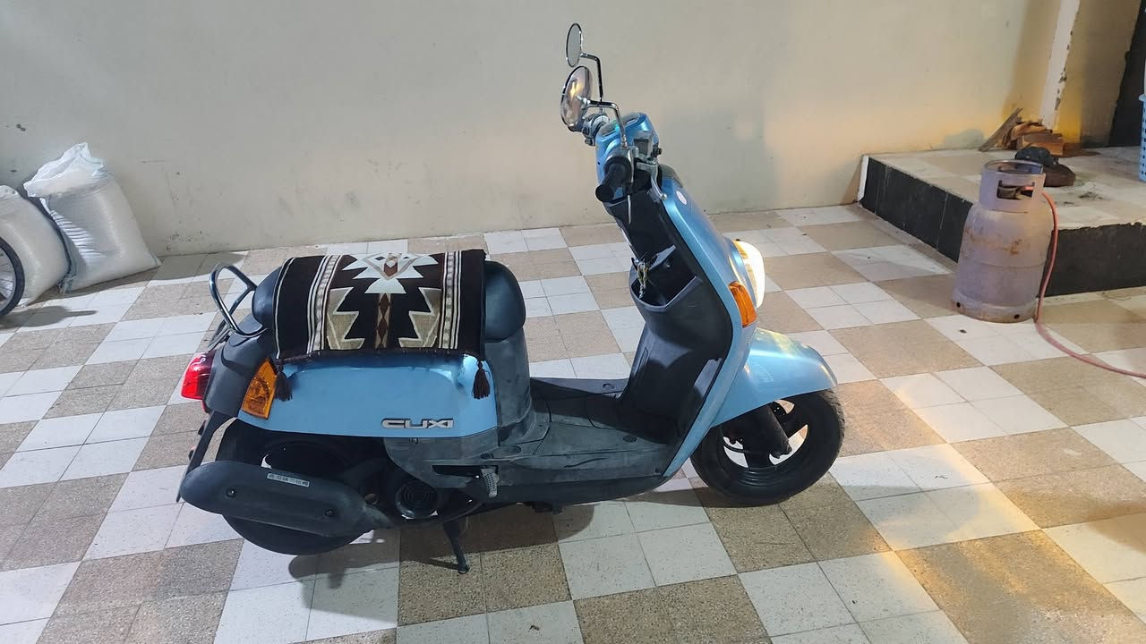 السلام عليكم بوليس حاويه ومختمه كفراتها ولملاح كلها وي المكينه السعر الاتصال عله الرقم ***********
***********
