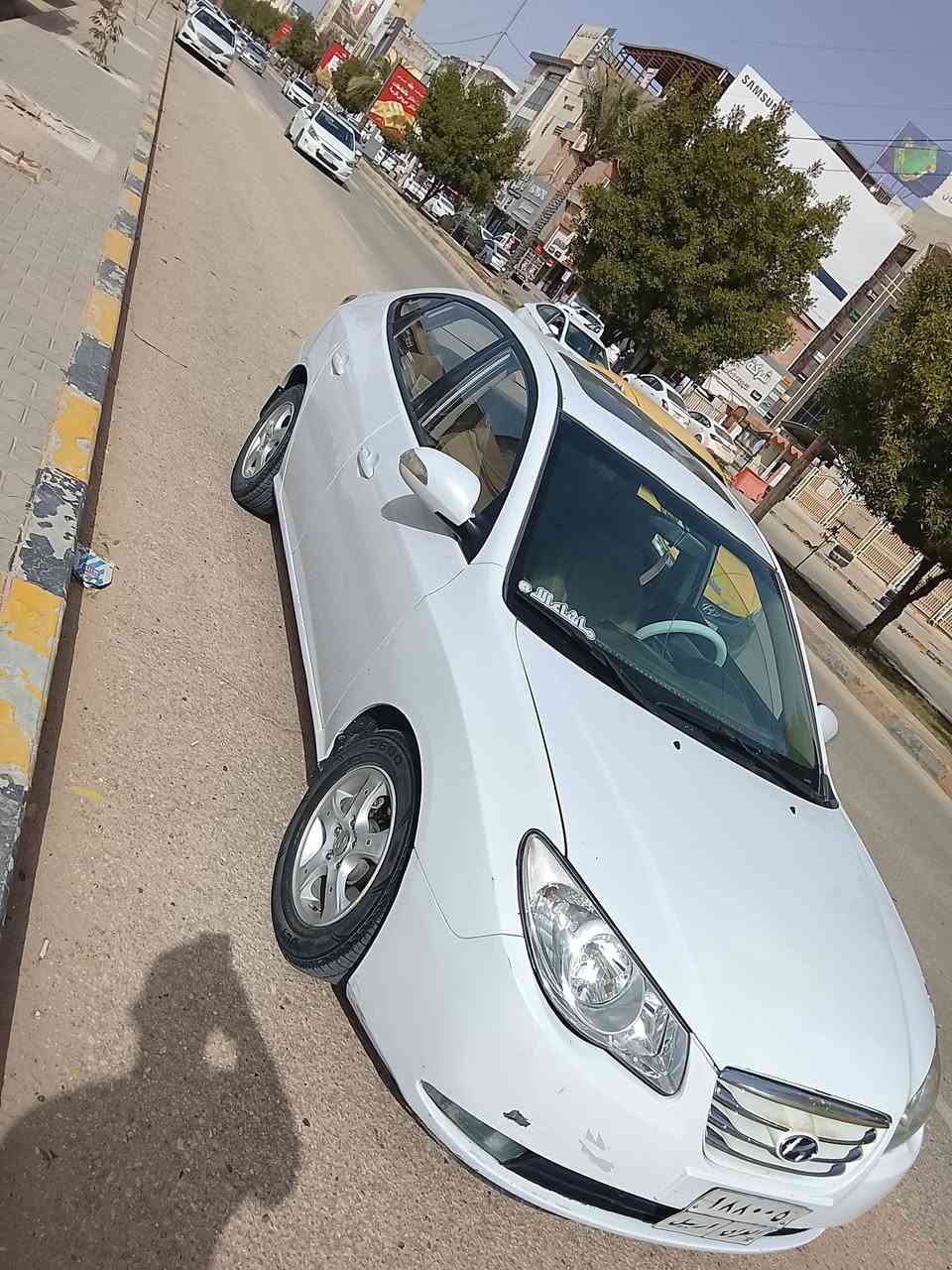 السلام عليكم النتره للبيع مديل ١١ سياره جاهزه من كلشي مكينه وكير ١٦٠٠ دكشن عالي بيها ربع بنيد وجاملغ والباقي مكفول مكاني نجف السعر ٩٩ وبيها مجال ***********
