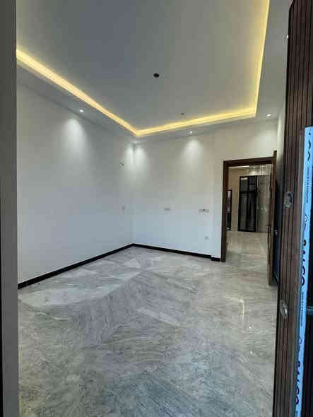 #للبيع تونات عدد3 درجة اولى  في #السيدية 🔥

📍الموقع: مربع الضباط القاده قرب مدرسة المصطفى للمتميزين شارع 20 م  مقابل العقار تشجير 

🏡 تفاصيل العقار:

  المساحة لكل دار :50م
  الواجهة: 4.25
  النزال:12

الدار غير مسكون بناء سنة 2025
    

✨ التقسيم الداخلي:
الطابق الأول:   صالة واسعة + مطبخ عملي   + حمام +منور 

الطابق الثاني: 2 غرف نوم + خدمات صحيه

الطابق الثالث: غرفة نوم + خدمات صحيه + بيتونه+ سطح
 
للأستفسار الأتصال على 
***********

***********

أو زيارة موقع المكتب 
بغداد ـــ السيدية
