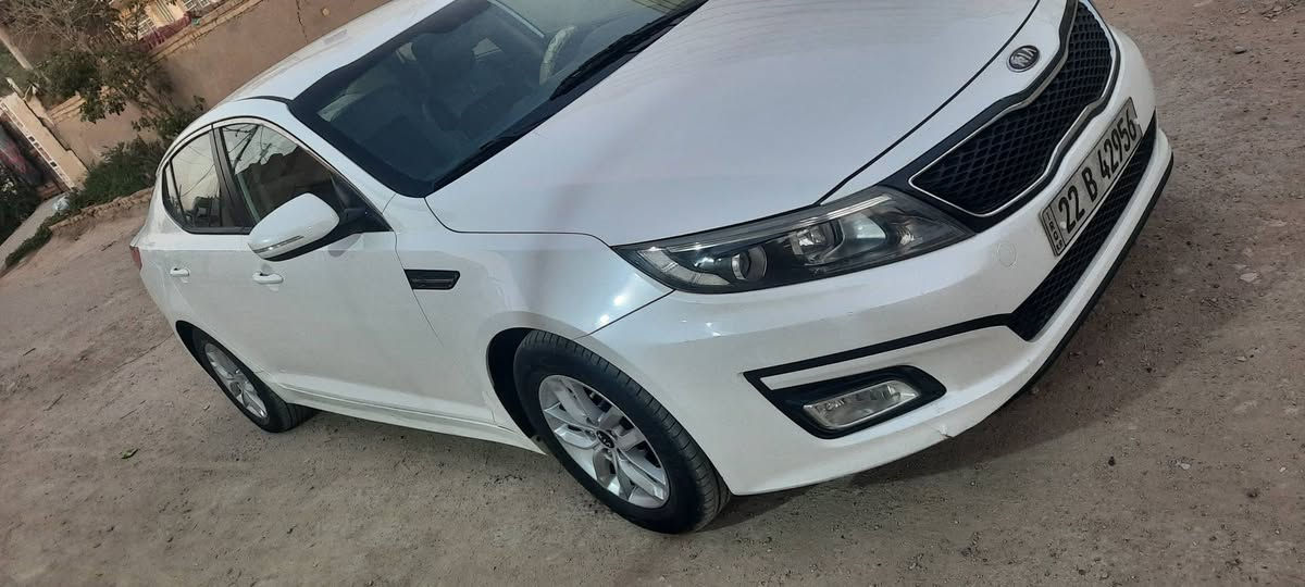 السلام عليكم
اوبتما 16خليجي ابيض صدفي كفاله 
مكينه 2000 دوش 
مكينة كير تبريد كله خير من الله 

تحكمات /سبورت /تبريد خلفي / شاشه كامره /مانع انزلاق 
تخم تاير جديد 
مري شفط 
شفتات
باقي مواصفات معروفة 
السونار موجود ب منشور 
 السعر 145 وبيها مجال 
مكان السياره بابل 
***********
