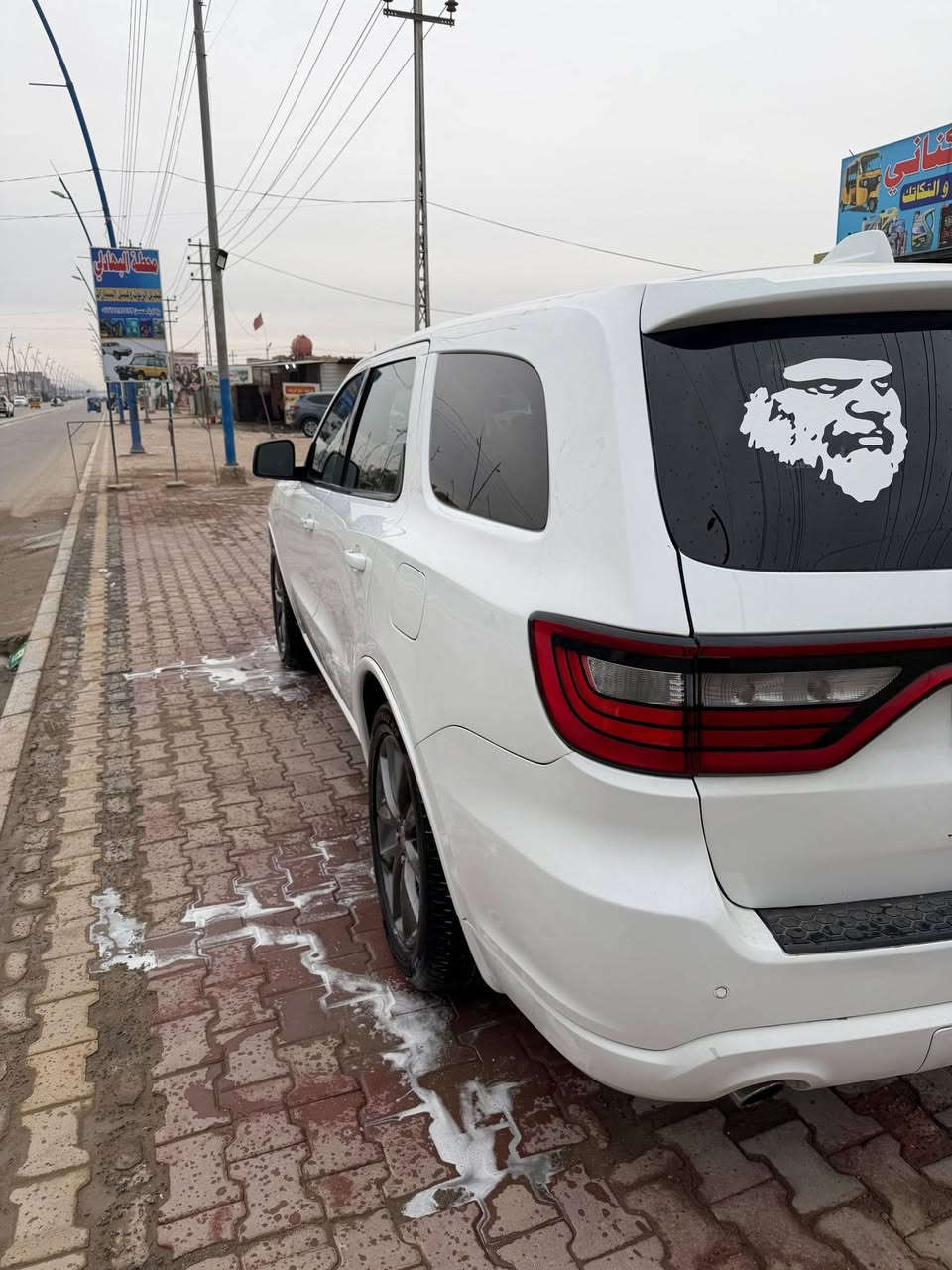 سلام عليكم لبيع دوج دورنكو موديل 2017 بسمي رقم بغداد انكليزي السياره VAP فول مواصفات التفاصيل داخل السونار مكينه 3600 السياره جديده حيل السعر220 وبيه مجال الشراي *********** اخوان مكلف بل لنشر
