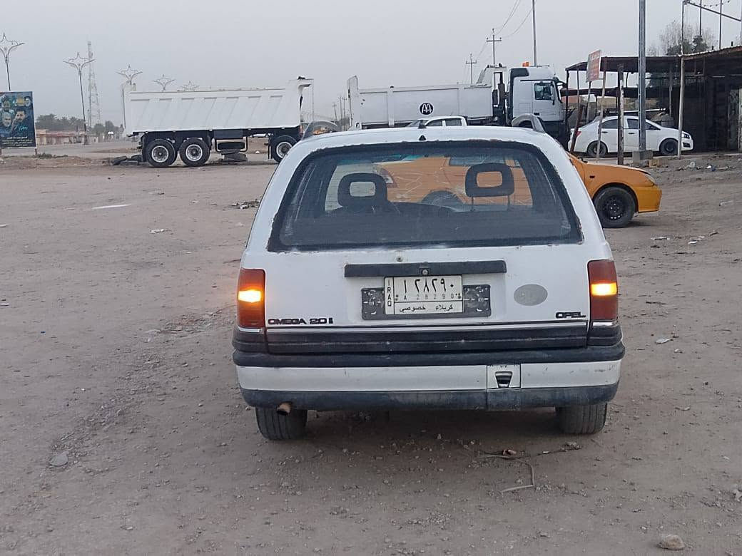 اوبل اوميغه موديل 1993مكينه الفين ماكو اي غرامات رقم كربلاء وبيها باركود السعر 20وبيها مجال حك الجيه رقم هاتف ***********
