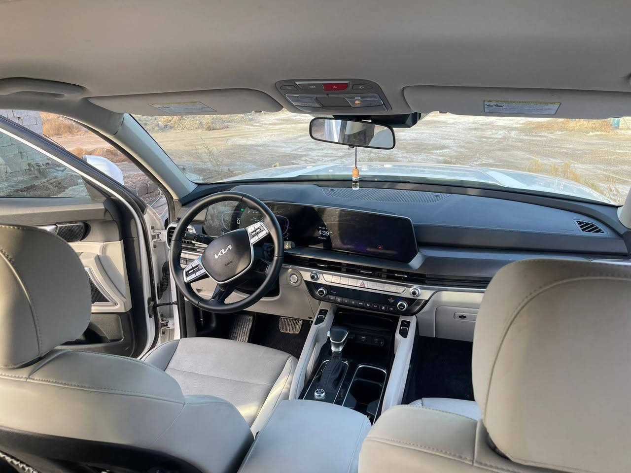 السلام عليكم تيلورايد موديل 2024رقم شهداء  رقم بابل للبيع تبديل قطعتين فقط باب سائق و جاملغ  مواصفاته معروفه الاستفسار اتصل على رقم *********** السعر معروضه 310ورقه فقط بيع بيع ٠٠٠
