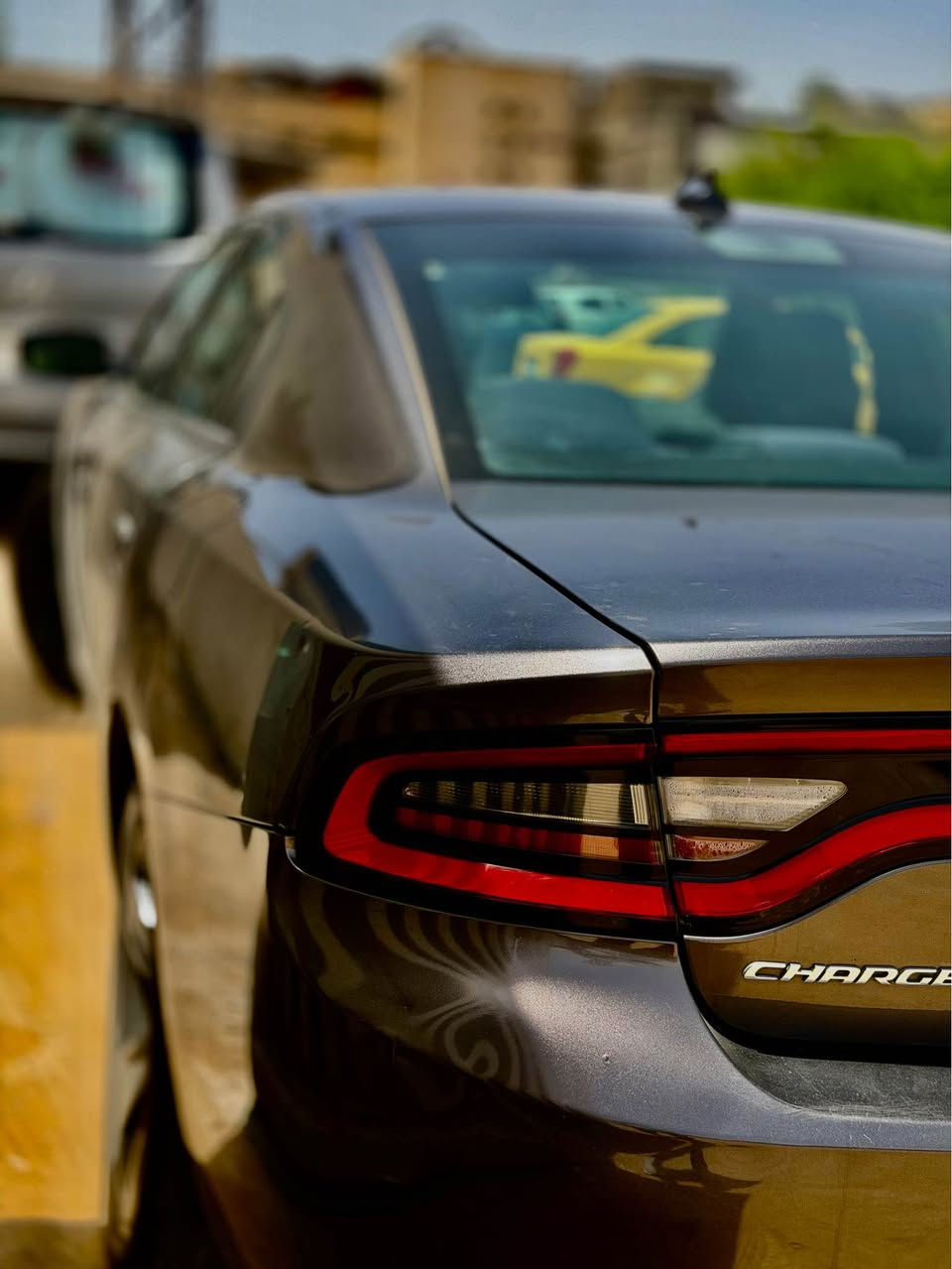 جارجر SXT
وارد امريكي بيه بابين  يمين احل من الصور ترهم مراوس.  تاهو ١٤ /١٥ 
*********** البصرة, العراق
