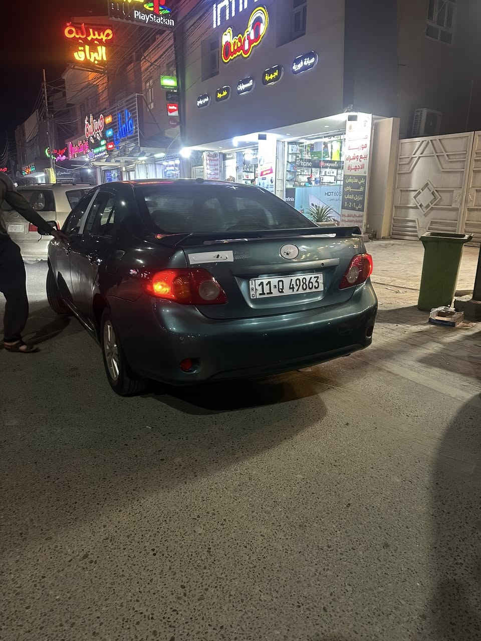 السلام عليكم
كورله 2009 جديده رقم بغداد نكليزي 

سياره محرك كير كارتون 

بيها جاملغين وبنيد صبغ 

سياره لون واحد تخبل 

معتنين بيها السياره وبالعافيه علياخذها 

ستفسار ***********
