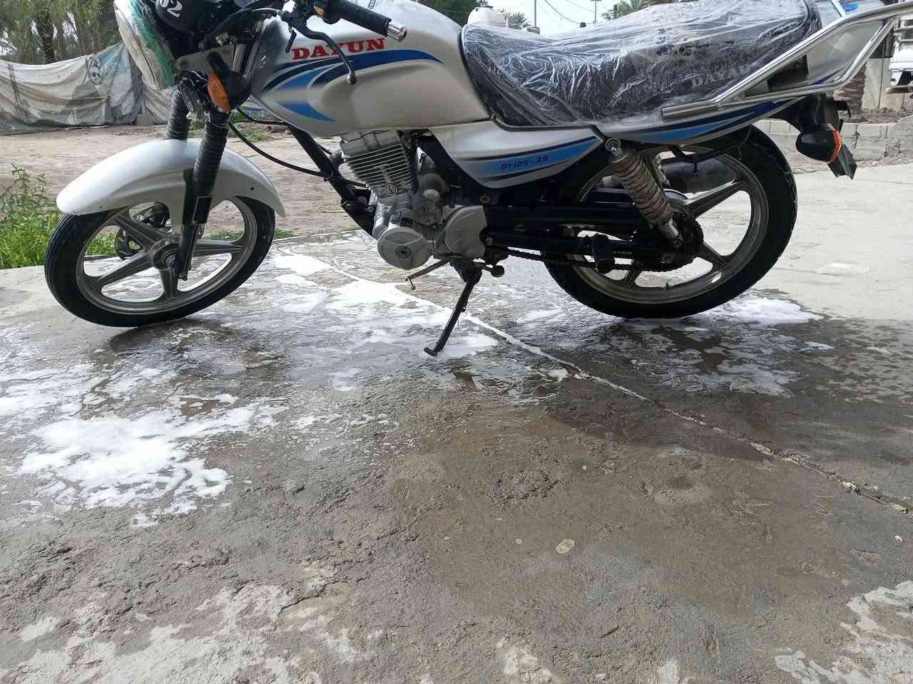 السلام عليكم دراجه دايون عضم موديل 22 بيها رقم شاصي وبليته يعني كلك الدراجه شوفت عينك حلوه ومرتبه السعر 650 وبيها مجال بسيط المكان بابل محاويل الرقم ***********
