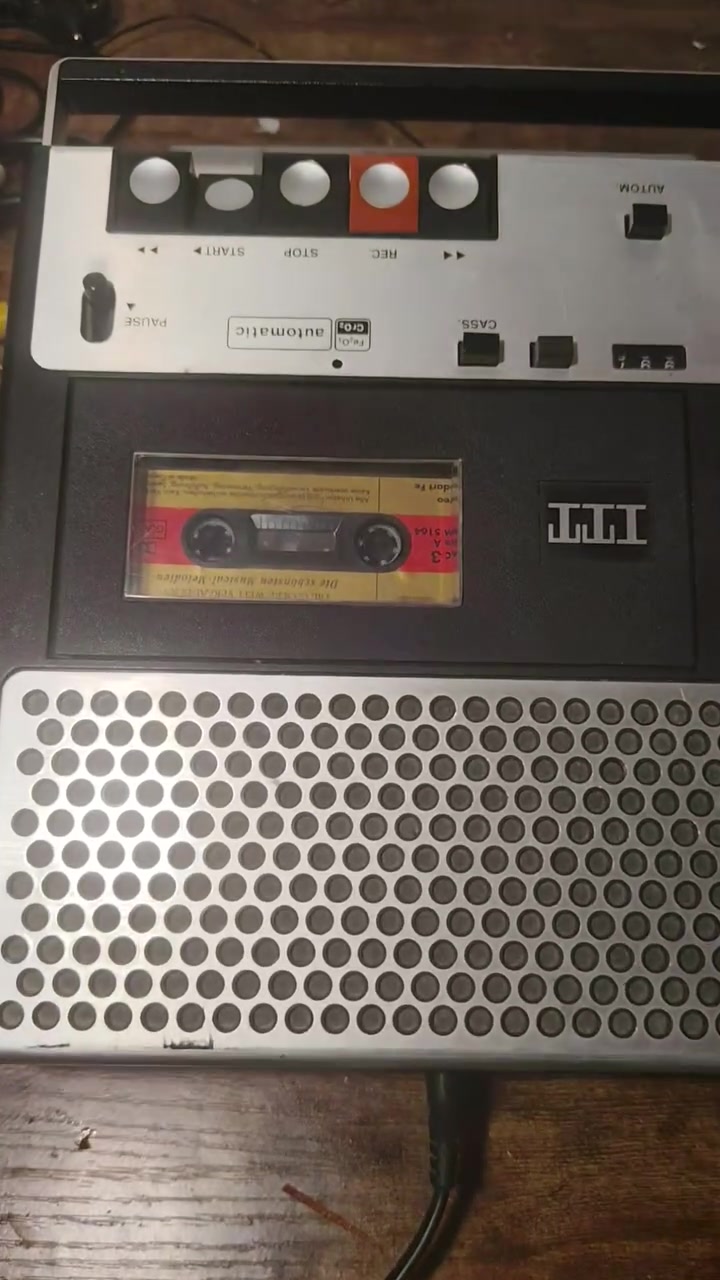 ITT Stereo cassette Recorder


**إذا كنت صاحب هذا الإعلان وتريد حذفه لأي سبب، رجاءا أرسل رسالة إلى الدعم الفني**