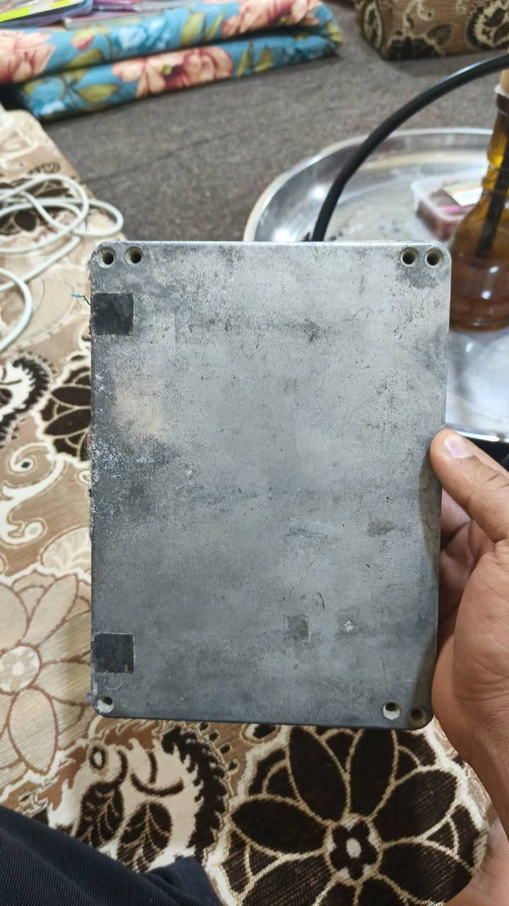 سلام عليكم للبيع عقل ٢ونص كلاص ابيض فافون
جديد وشرط الفحص  يلا تأخذ 

سعر 140 وبي مجال .. مكاني البصره الزبير  شراي اتصل 

***********
