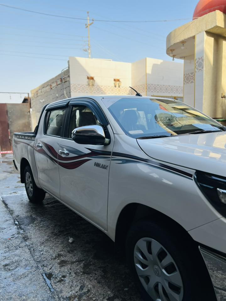 السلام عليكم فلاونزة مديل 2020 كير عادي كفاله عامه تخم تاير السيارة بلحقيقه احله من صور العنون البصرة كرمة علي السعر 235 وبيها مجال 
للاستفسار رقم الهاتف ***********
