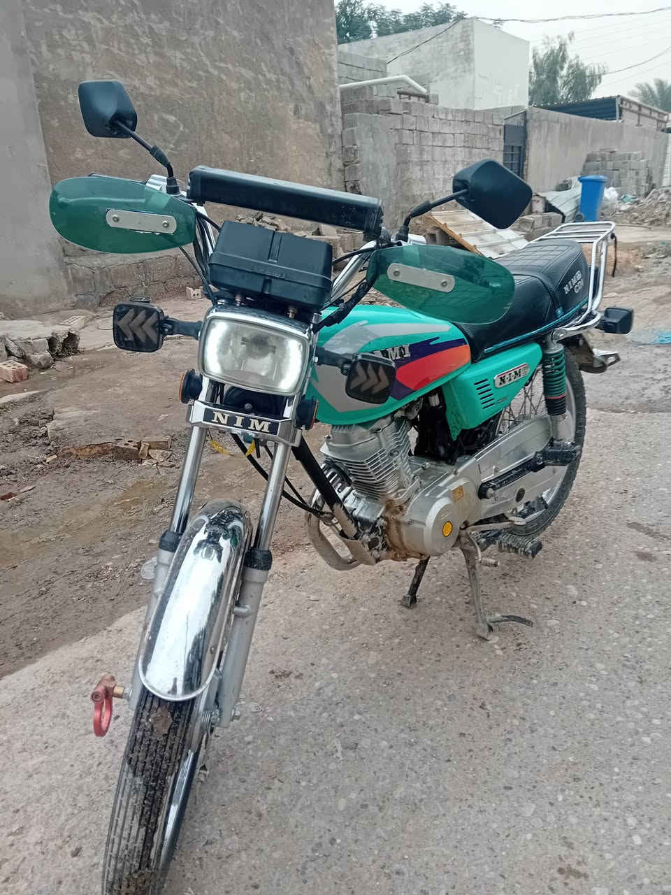 السلام عليكم دراجة نامة امتياز مديل ٢٤ بعدها جديدة كاملة من يدك للشارع شلعة ومعدل تخبل المكان بغداد بسماية مجمع الإحسان رقم ***********
