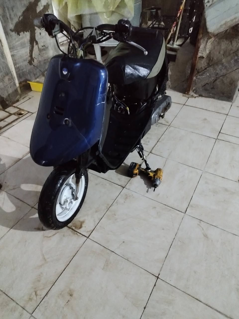 دراجه بطه للبيع دراجه مال لعب ماعايزه شي شلعه معدل حلوه كلجات بلاديه اكسن مكفول دراجه مامفتوحه دبلات شغال بس تاير الامامي يرادله تبديل شراي تعال خاص وتدلل مكان نجف براكيه *********** رجائن مو شراي لاتواعد وتشلع كلبي
