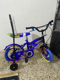 بايسكل أطفال للبيع عنوان كاظميه الأتصال على الرقم ٠٧٧١٦٦٧٠٨٥٧