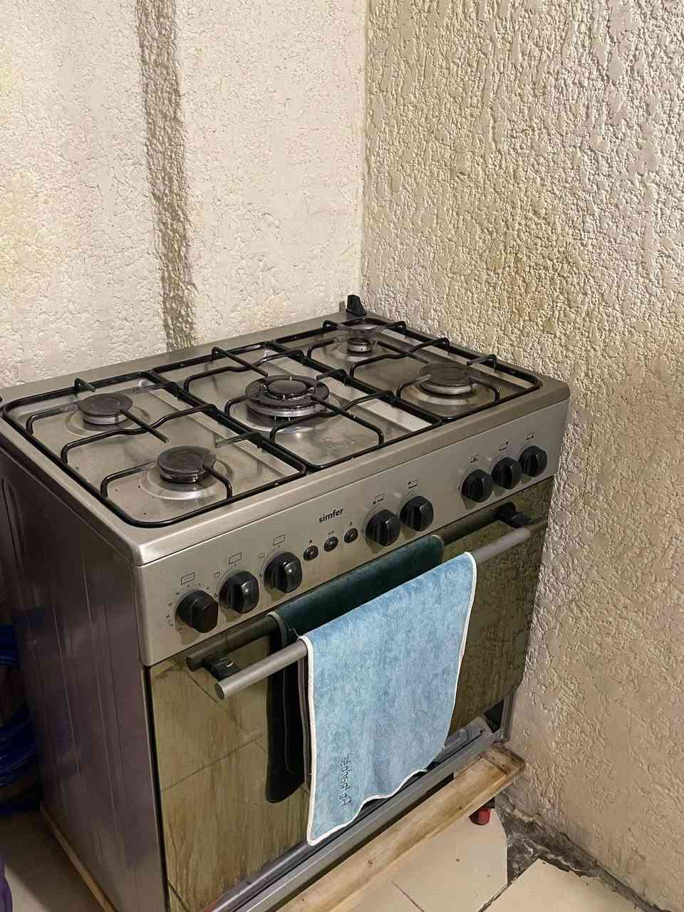 اثاث للبيع
جرباية نفر عدد ثنين مع كنتور صغير وكومديات ثنين 750
كنتور ٣ خانات 650
غرفه نفرين كامله كنتور ٦ ابواب مع الدوشك 950
جميعها غرف صاج ظهر وبطن🤎
طباخ خمس عيون 150
للتواصل 
***********
