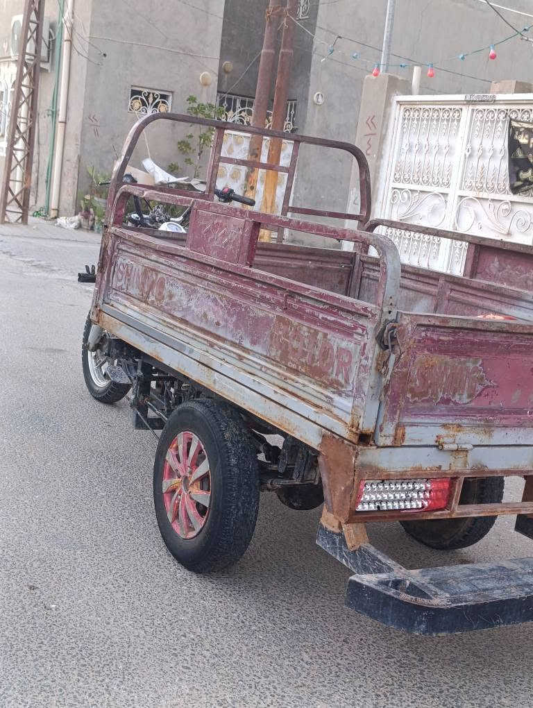 جمره مديل ١٥اصولي مكينه صارلي شهرين من شادها مال خزن الدراجه مكول شاصي واكسن سعرها واحد وربع. رقم *********** النجف, العراق
