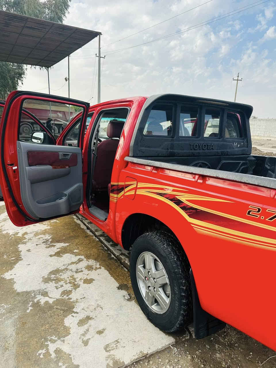 ٢٠١٠ كويتي صلاح الدين سنوية وهزة جديد صدر تايرات كامل جديد السعر ١٦٠ مكان سامراء. ***********
