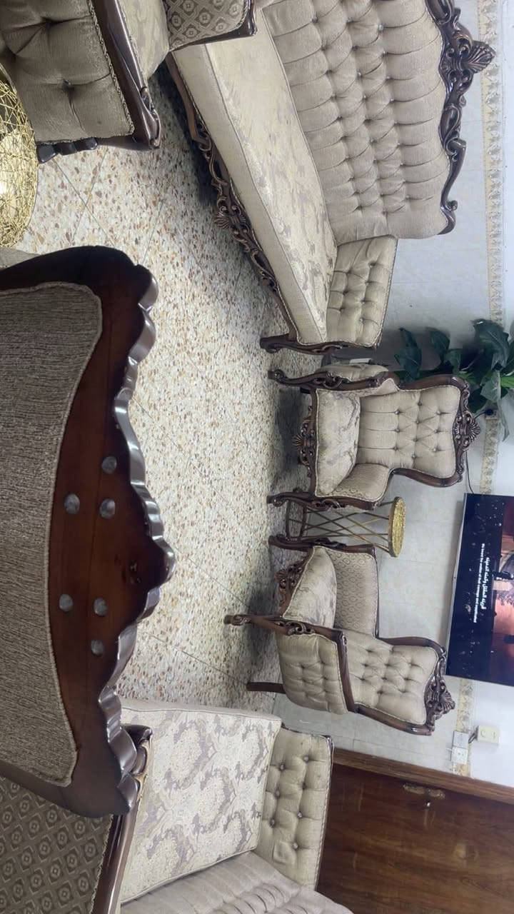 عشره مقعد تركي بدون ضرر  السعر 550 .*********** واتساب
