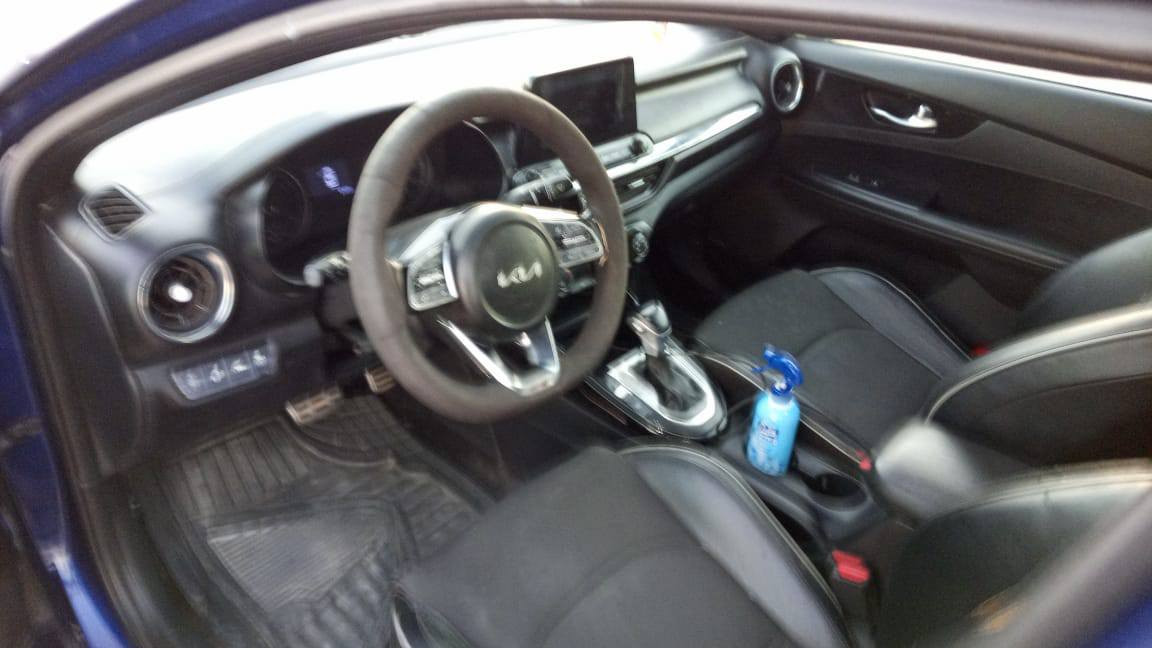 السلام عليكم للبيع فورتي 2020 وارد امريكي رقم بغداد تحويل مباشر سنوية مجدده مشروع وطني السياره ماشية 87 السياره فول مواصفات للاخير بصمه تشغيل وبصمه ابواب ترحب اشاير با المري صندوق كهربائي يفتح عند الاقتراب مانع انزلاق قيادة ذاتية مثبت سرعة تحذيرات كامره خلفية وكامره دواره نضام نورمال وسبورت مكينة 200 دوش كير AT شاحن لاسلكي 3منافذ USB فتحة سقف لايت زنون
ضرر السياره قطعة واحده البنيد فقط بدون دواخل  السونار مرفق مع المنشور
السعر 128
المكان واسط نعمانية
للاتصال
***********
‏‪‏‪***********‬‏
