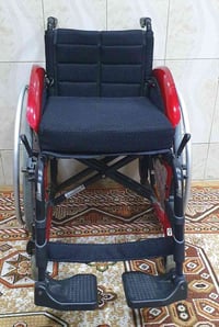 كرسي رياضي للبيع قياس المقعد ٤٠ للستفسار ٠٧٧١٤٠٥٥٣٩٠