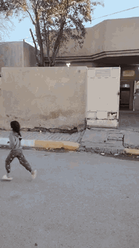 اسلام عليكم بيت الايجار التحرير قرب جامع الانفال قاطين كلش نضيف ب325 ايجاره بي مجال بسيط التفاصيل داخل المنشور *********** هذا الرقم دكو عليه مكلف بل نشر
