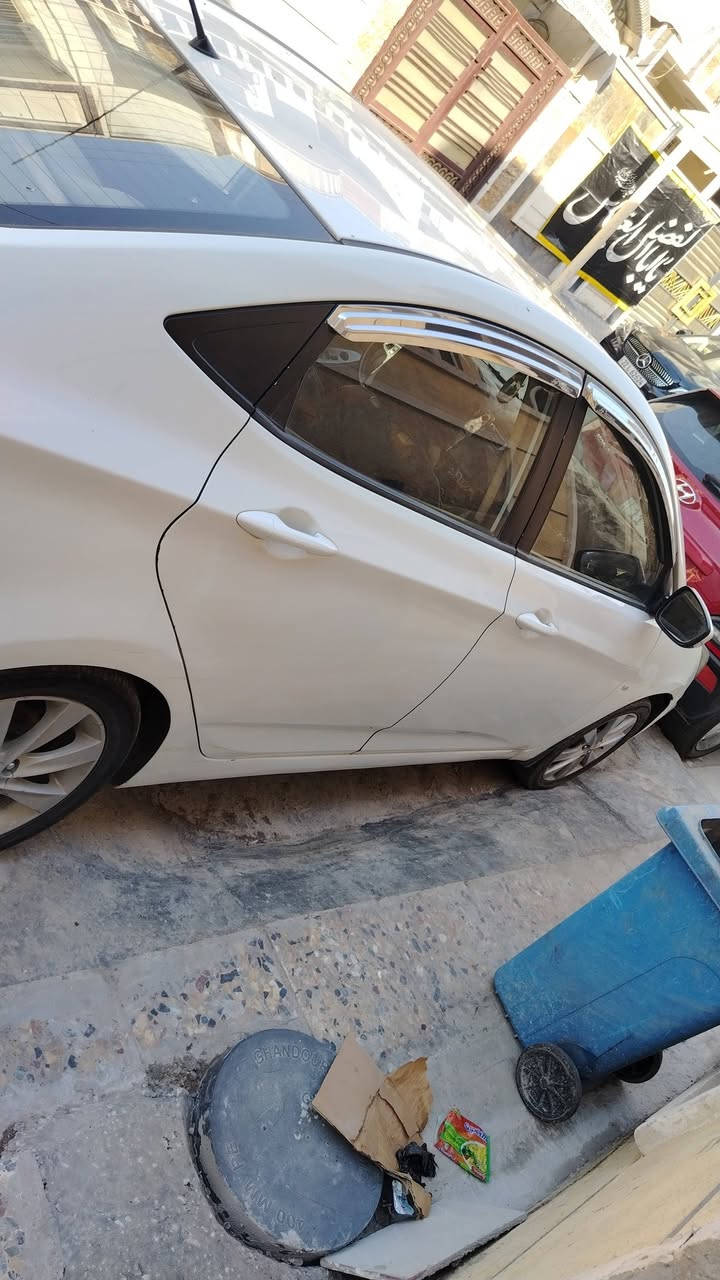 اكسنت 2011 بيضة بيهة قطع صبغ (نبيع حزام)
ملاحظة:اكو طكة بالكير

رقم ***********

السعر 85 بيه مجال حك الجيه
