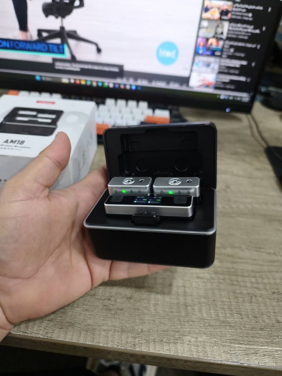 ULANZI AM18
نك مايك 75 نهايته 
***********
واتس
