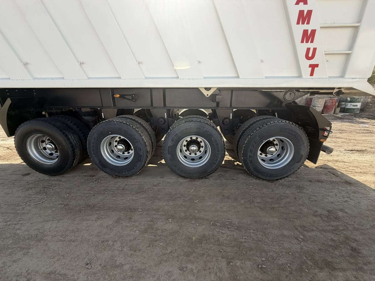 سلام عليكم
للبيع عربانه ماموت 

موديل 2025 

تخم تاير بعدها زيرو

شغل ابو رائد الفلوجه 

اتصال فقط 

***********
