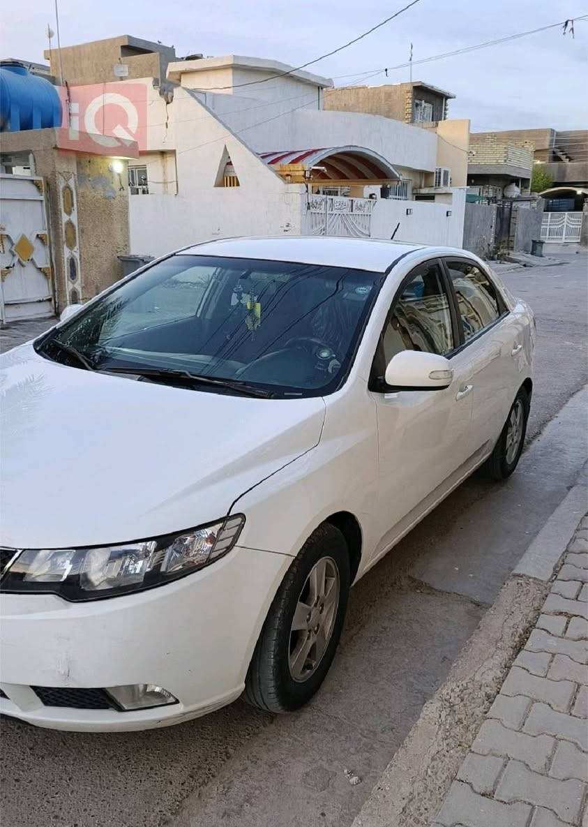 سيراتو ٢٠١٠ خليجي معروضه ب١٠٢ وبيه مجال قطعه وحده جاملغ امامي والباقي مكفول من الصبغ محرك ١٦٠٠ كير ٤ نمر رقم سليمانيه باسمي سنويه لل٣٠ هزه للشهر السادس وكاله تحويل بأي وقت سونار موجود مكانها بغداد
***********
***********
