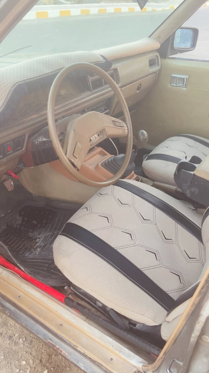 سلام عليكم تيوتا كرونه كله بلاد مكينه وكير جاهازات تبريد وي السويج ثلج حداديه جاهزه كهربائيات كله شغاله  مديل 82 سنويه ل30 تريد تحويل تريد وكاله عنوان ناصريه مركز السعر 25وبيهاا مجال  ***********
