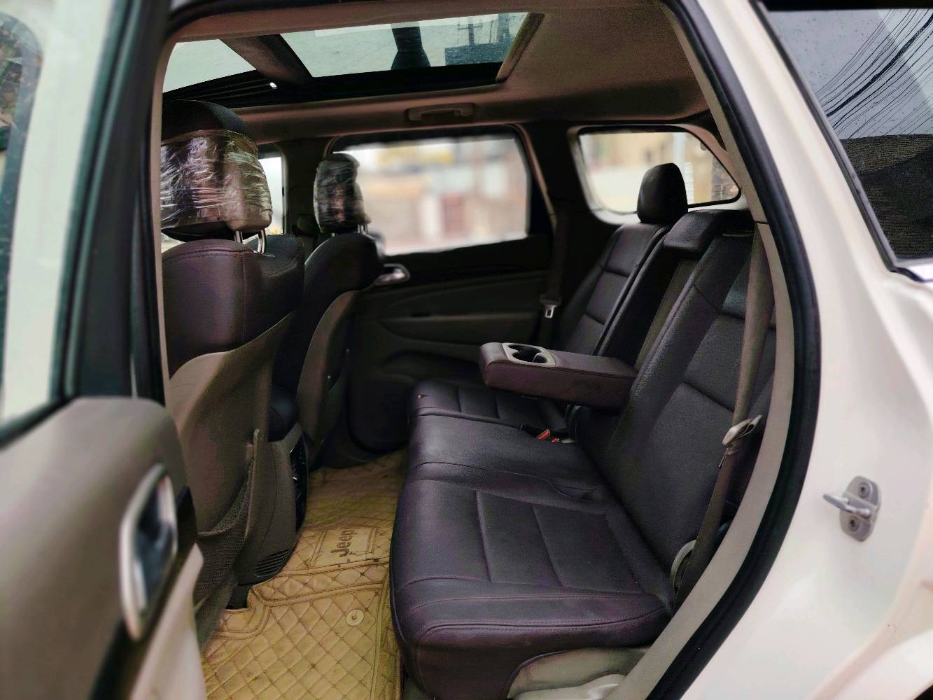 السلام عليكم
للبيع جيب اوفرلاند 2011 وارد امريكي كلين بدون حادث كفالة

وكاله هارلم  

ابيع او مراوس حسب قناعة

مكفوله كفاله عامه  على سونار لا صبغ ولا ضربه ولا تبديل سونار مع صور داخل أمريكا داخل منشور

ماشيه 160  شرط الفحص والجهاز والسونار 

 فول مواصفات ١/١ اوفرلاند  جكات دوسات اصليه 

رادار جانبي نقطه عمياء 

سياقة الاليه مع تحديد المسار 

داخل مشمشي    

حجم المحرك: 8 سنتدر 5700 مرغوب 

فور ويل 4/4 ماوس 

دبل سلايت بانوراما 

تشغيل عن بعد 

شفتات ستيرن 

دبل كزوز خلفي 

حساسات اماميه + خلفية 

بصمه تشغيل بصمه ابواب

سستم صوت 12 سماعة هارمن كارتون  

دمامي خلفي بلصندوك

قطعتين تبريد ثلج 

كشن خزن ميموري 3 وضعيات

 مقاعد جلد اصليه مشمشي كهرباء (تدفئة+تبريد) 

 كشن خلفية تدفئه

تدفئه بلاستيرن 

سيدي بلجكمجه  

الداخل صاج ملكي

 كامرة خلفية دوارة اصلية

 استيرن كهرباء +  تدفئة

 فول تحكم استيرن (جهتين امامي + جهتين

 مري _جانبي_تدفئة مرايا_جانبية_حساسة_للضباب_تعمل_

تلقائياً + اشارة بالمري 

 لايت عدسة زينون يصعد وينزل ويه الستيرن 

كشافات زنون 

زراكات لايت 

كاعيات شركة جيب

السياره جديده بمعنئ الكلمه 

رقم أربيل الجديد الدولي وهزه جديده سنويه لل2027 مصفرة 

العنوان بغداد الرصافة السعر مناسب اتصل ***********