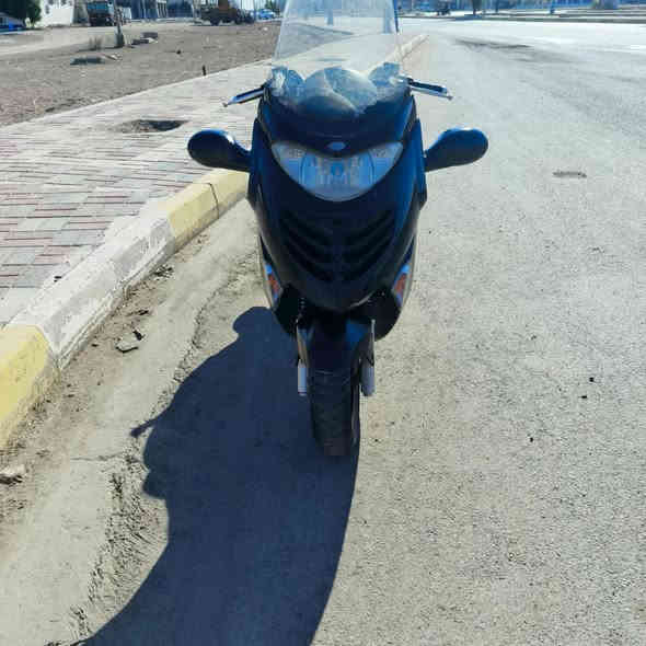 للبيع كيمكو نضيف كلشي شغال مابي أوراق اني من الرمادي حي التأميم شراي اتصل *********** سعرها ٣٥٠
