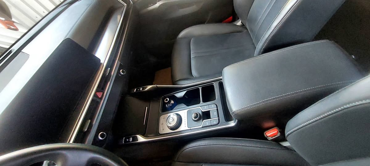 سورنتو 2025 وارد أمريكي
محرك 4 سلندر توربو هايبرد 
فول مواصفات عدا بانوراما 
صورة ضربته في امريكا موجوده ضربه خفيفه
السعر 280 وبيه مجال 
عنوان صلاح الدين بلد


**إذا كنت صاحب هذا الإعلان وتريد حذفه لأي سبب، رجاءا أرسل رسالة إلى الدعم الفني**