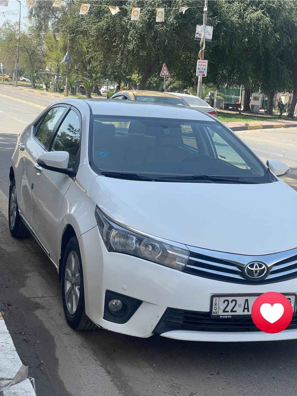 السلام عليكم 

سياره كورلا للبيع موديل 2015 خليجي 
بيها قطعتين مكينه 2000 
السياره بإسمي حتى الهزه مساقطه 
كير مكينه خير من الله السياره جاهزه
العنوان /بغداد الاعضميه 
السعر /138 او بيها مجال قليل 

الاستفسار /***********
***********
