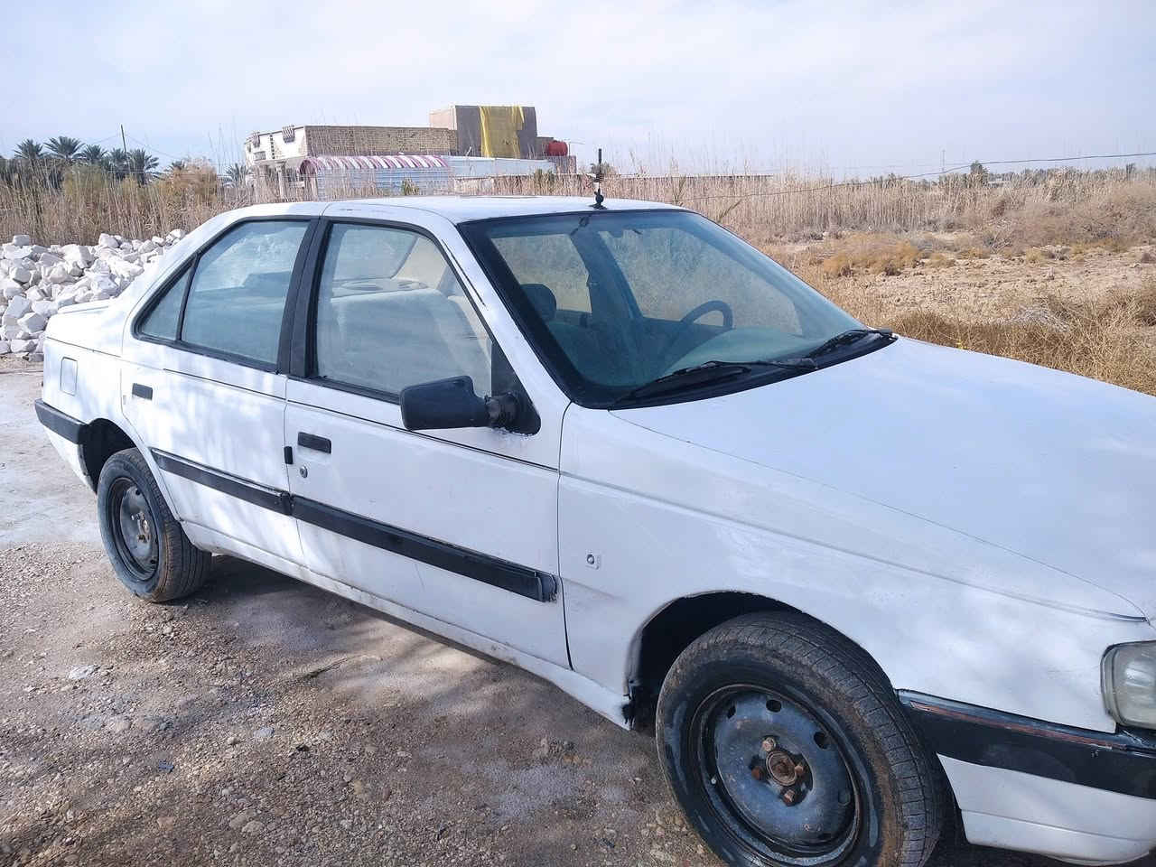 سياره للبيع الاستفسار على الرقم***********
