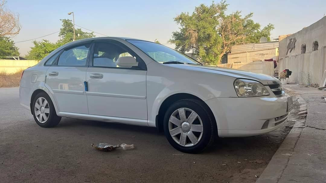 للبيع: أوبترا 2011
🔹 اللون: أبيض
🔹 رقم: كربلاء (إنكليزي)
🔹 الملكية: السيارة باسمي
🔧 الحالة العامة:
مكينة وكير مكفولات 👍
السيارة بيها صبغ (الجملغ الأمامي + عكس السائق + جزء من الدور الخلفي)
حداديه جديده 
تخم تايرات جديد 🛞
بطارية جديدة 🔋
التبريد ممتاز ❄️
سونار موجود
بيها ملاحظات بسيطة
💰 السعر: 77$  (قابل للتفاوض)
📸 باقي التفاصيل موضحة بالصور
📞 للتواصل: *********** المحمودية, بابل
