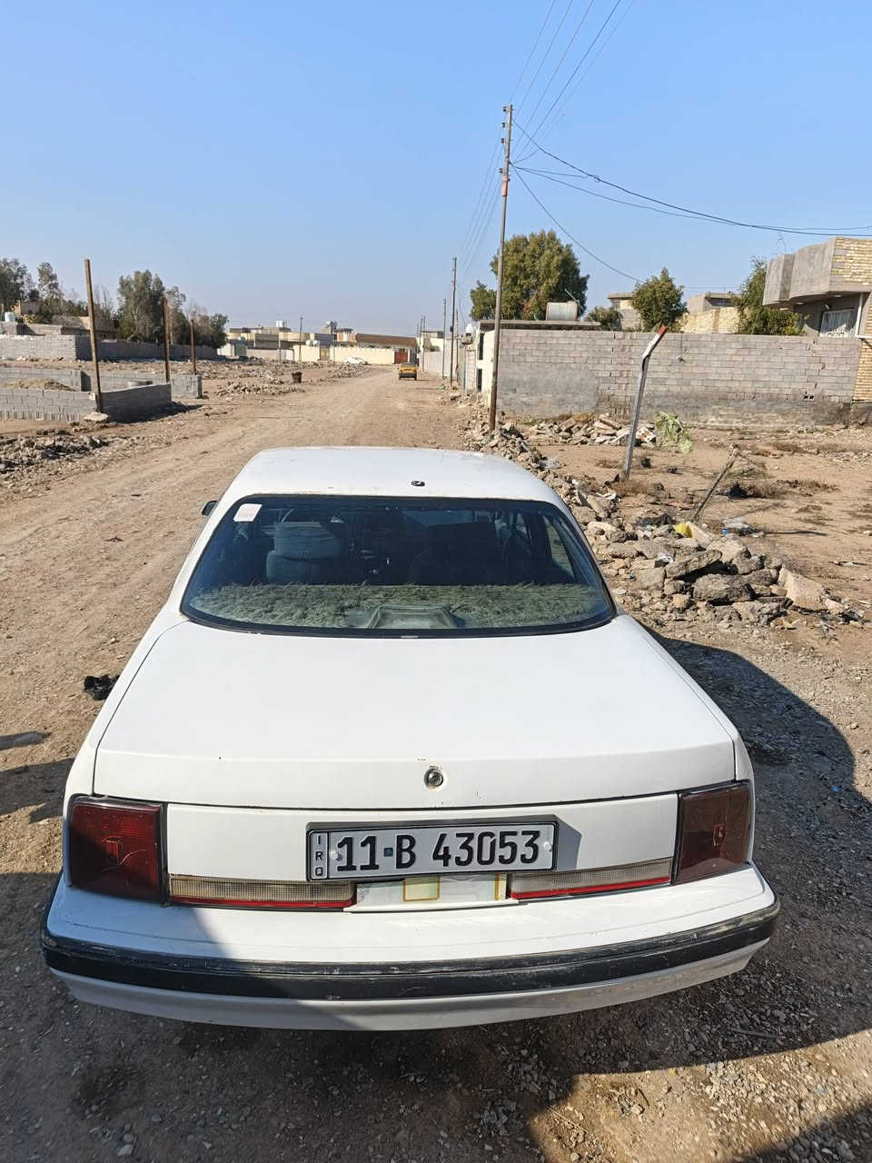 سلام عليكم الودز موبيل موديل 90 رقم نكليزي ابسمي تحويل اثاني يوم مكينه  كير سدر كله جديد  تخم تاير جديد  لمكان حسينية المعامل ***********السعر 35وبيه مجال
