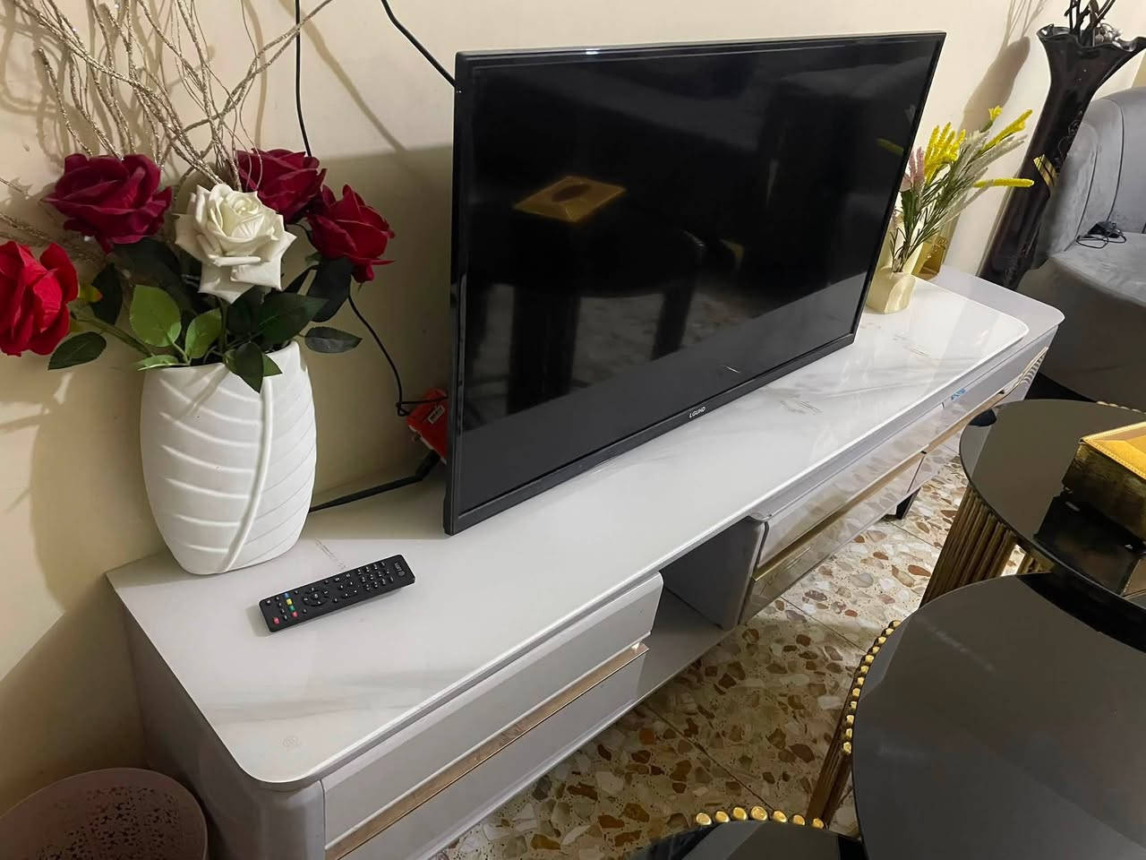 ميز بلازما تركي يحتوي على 3 مجارير جديد أريده بسعر 100 الي شراي يتفضل خاص


**إذا كنت صاحب هذا الإعلان وتريد حذفه لأي سبب، رجاءا أرسل رسالة إلى الدعم الفني**